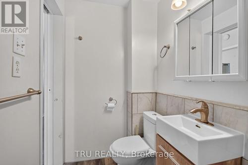 45 Bell Street N, Ottawa, ON - Indoor Photo Showing Bathroom