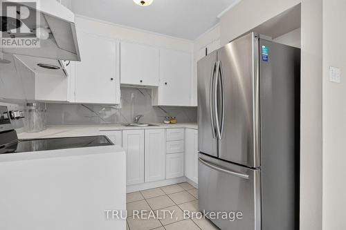 45 Bell Street N, Ottawa, ON - Indoor Photo Showing Kitchen