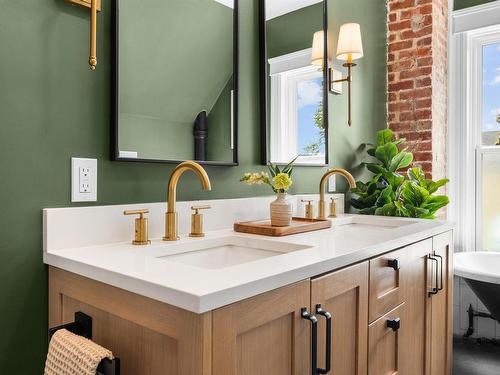 26 Euston Street, Charlottetown, PE - Indoor Photo Showing Bathroom