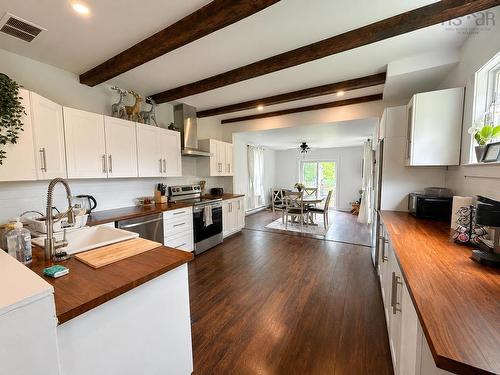14 River Street, Eureka, NS - Indoor Photo Showing Kitchen