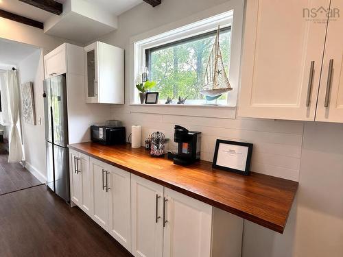 14 River Street, Eureka, NS - Indoor Photo Showing Kitchen