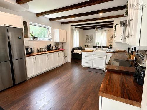14 River Street, Eureka, NS - Indoor Photo Showing Kitchen
