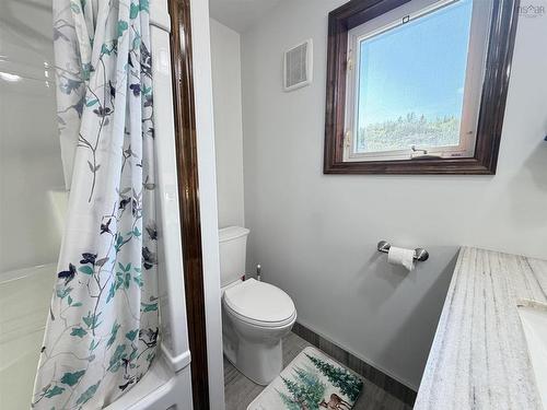 29 Chittick Crest, Sheet Harbour, NS - Indoor Photo Showing Bathroom