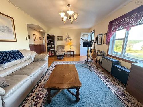 29 Chittick Crest, Sheet Harbour, NS - Indoor Photo Showing Living Room
