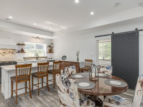 6718 Highway 1, Coldbrook, NS - Indoor Photo Showing Dining Room