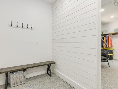 6718 Highway 1, Coldbrook, NS - Indoor Photo Showing Other Room