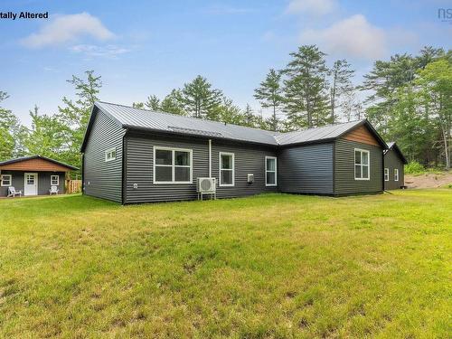 6718 Highway 1, Coldbrook, NS - Outdoor