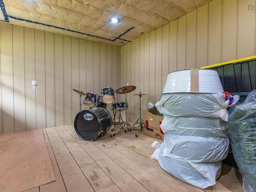 6718 Highway 1, Coldbrook, NS - Indoor