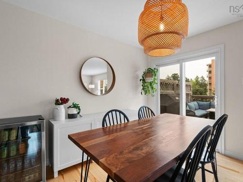 61 Morningfield Lane, Dartmouth, NS - Indoor Photo Showing Dining Room