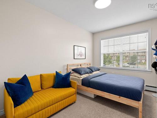 61 Morningfield Lane, Dartmouth, NS - Indoor Photo Showing Bedroom