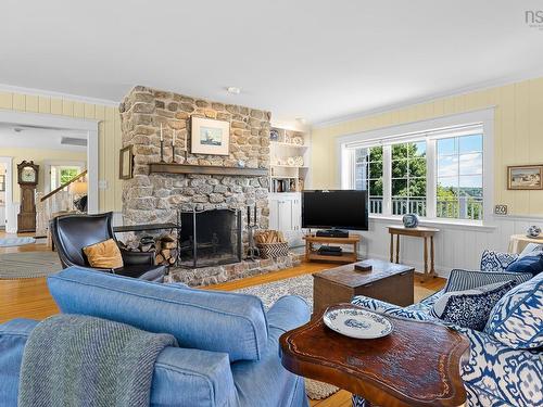 20 Fredas Point Extension, Chester, NS - Indoor Photo Showing Living Room With Fireplace