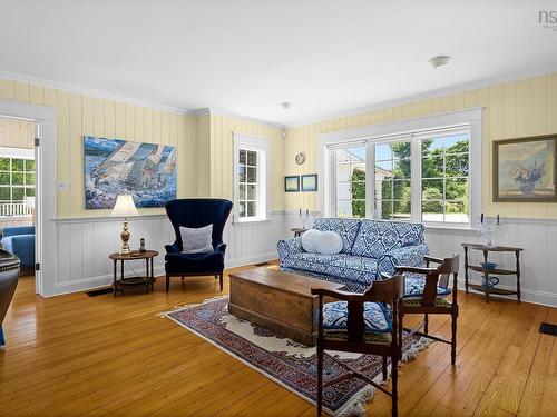 20 Fredas Point Extension, Chester, NS - Indoor Photo Showing Living Room
