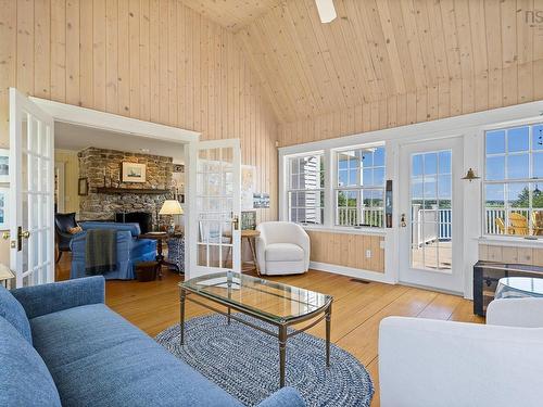 20 Fredas Point Extension, Chester, NS - Indoor Photo Showing Living Room