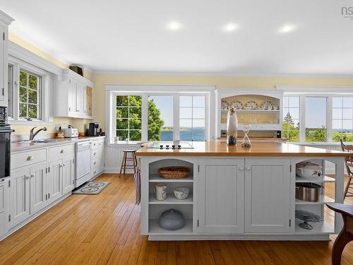 20 Fredas Point Extension, Chester, NS - Indoor Photo Showing Kitchen
