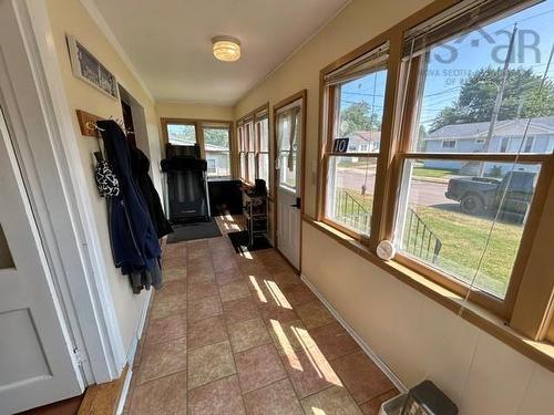 10 Nova Drive, Truro, NS - Indoor Photo Showing Other Room