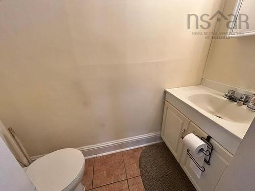 10 Nova Drive, Truro, NS - Indoor Photo Showing Bathroom