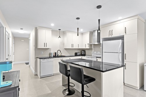 Kitchen - 711  - 717 Rue De La Bruère, Sherbrooke (Fleurimont), QC - Indoor Photo Showing Kitchen