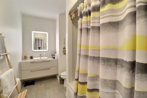 Salle de bains - 641 Rue Taschereau E., Rouyn-Noranda, QC - Indoor Photo Showing Bathroom