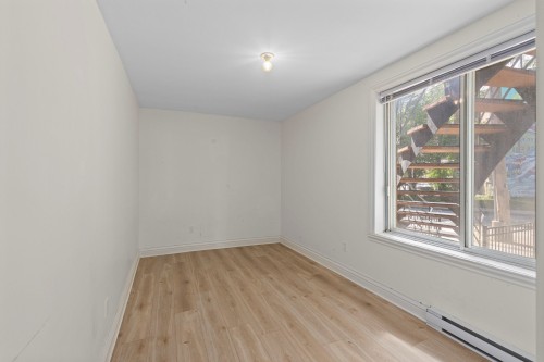 Master Bedroom - 203-203 Rue Lafleur, Montréal (Verdun/Île-Des-Soeurs), QC - Indoor Photo Showing Other Room