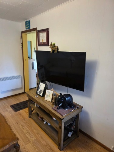 Salon - 1530 5E Avenue, Shawinigan, QC - Indoor Photo Showing Other Room