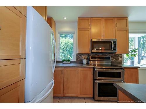 616 Palmer St, Fredericton, NB 