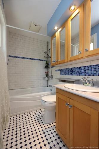 616 Palmer St, Fredericton, NB 