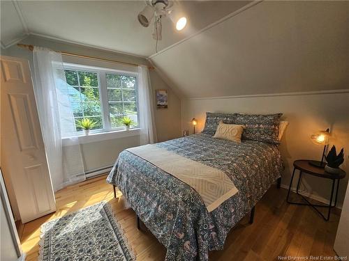 616 Palmer St, Fredericton, NB 