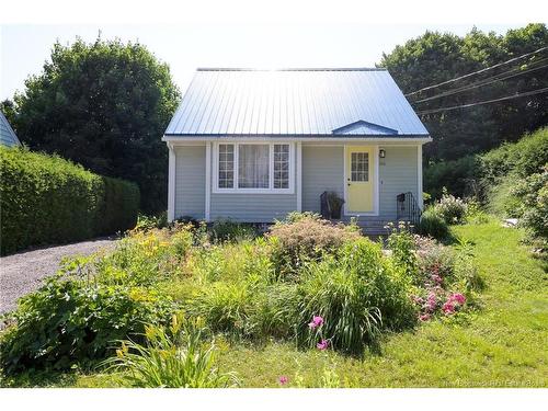 616 Palmer St, Fredericton, NB 
