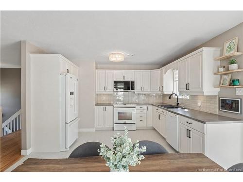 83 Frederic, Dieppe, NB 
