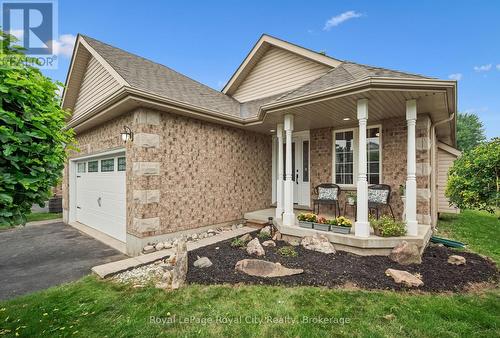 3 MARIGOLD DRIVE  Guelph (Kortright Hills), ON N1C 1G7
