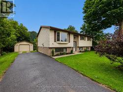 Detached garage, paved driveway - 