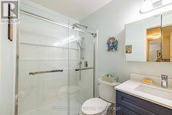 Bathroom with walkin shower - 