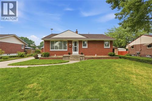 2631 ASKIN AVENUE  Windsor, ON N9E 3H8