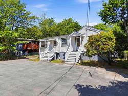 7 & 7A Melwood Avenue  Armdale, NS B3N 1E4