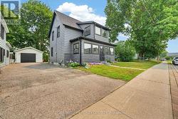 291 ELLEN STREET Newmarket, ON L3Y 4C7