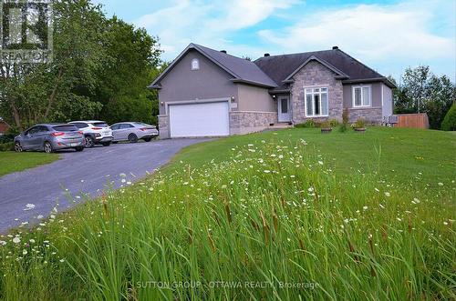 588 RUSSELL ROAD  Clarence-Rockland, ON K0A 2A0