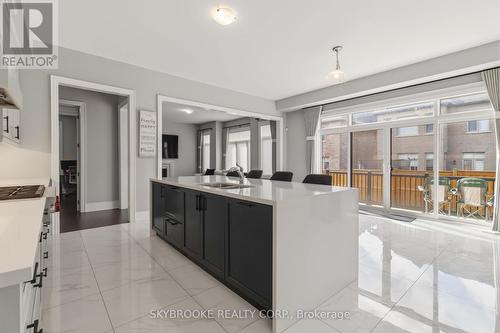 73 Broad Way, King, ON - Indoor Photo Showing Kitchen