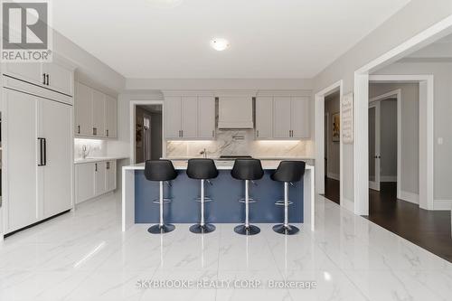 73 Broad Way, King, ON - Indoor Photo Showing Kitchen