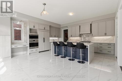 73 Broad Way, King, ON - Indoor Photo Showing Kitchen