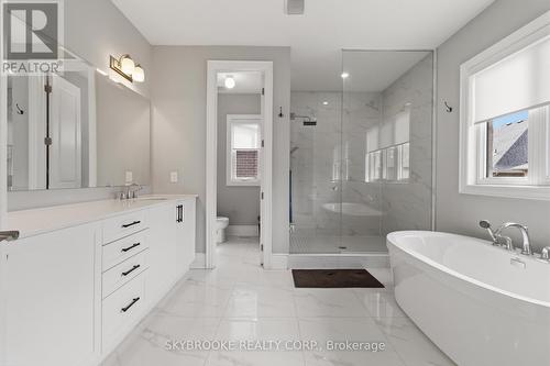 73 Broad Way, King, ON - Indoor Photo Showing Bathroom