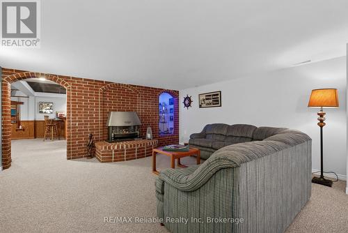 1 Harbour Lane, Goderich (Goderich (Town)), ON - Indoor Photo Showing Living Room With Fireplace