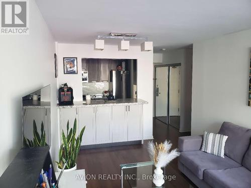 515 - 5 ROSEHILL AVENUE , Toronto, Ontario M4T 3A6 3