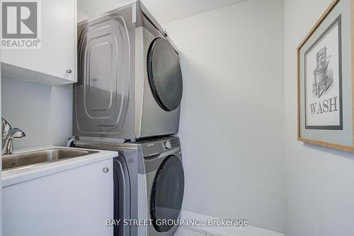 6 Teasel Way, Markham, ON - Indoor Photo Showing Laundry Room