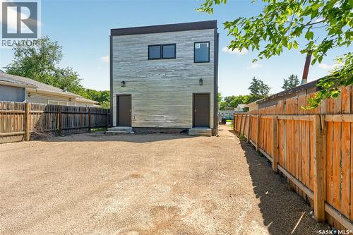 424 9Th Avenue W, Moose Jaw, SK - Outdoor With Exterior