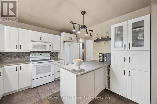 1657 4Th Line, Douro-Dummer, ON - Indoor Photo Showing Kitchen