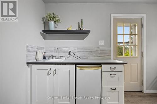 1657 4Th Line, Douro-Dummer, ON -  Photo Showing Other Room