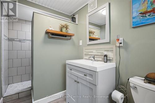 1657 4Th Line, Douro-Dummer, ON - Indoor Photo Showing Bathroom
