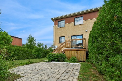 Cour - 6335 Rue De Lancaster, Brossard, QC - Outdoor With Deck Patio Veranda
