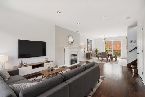 Salon - 6335 Rue De Lancaster, Brossard, QC - Indoor Photo Showing Living Room With Fireplace