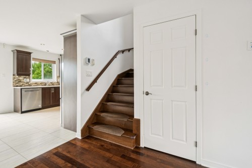 Escalier - 6335 Rue De Lancaster, Brossard, QC - Indoor Photo Showing Other Room